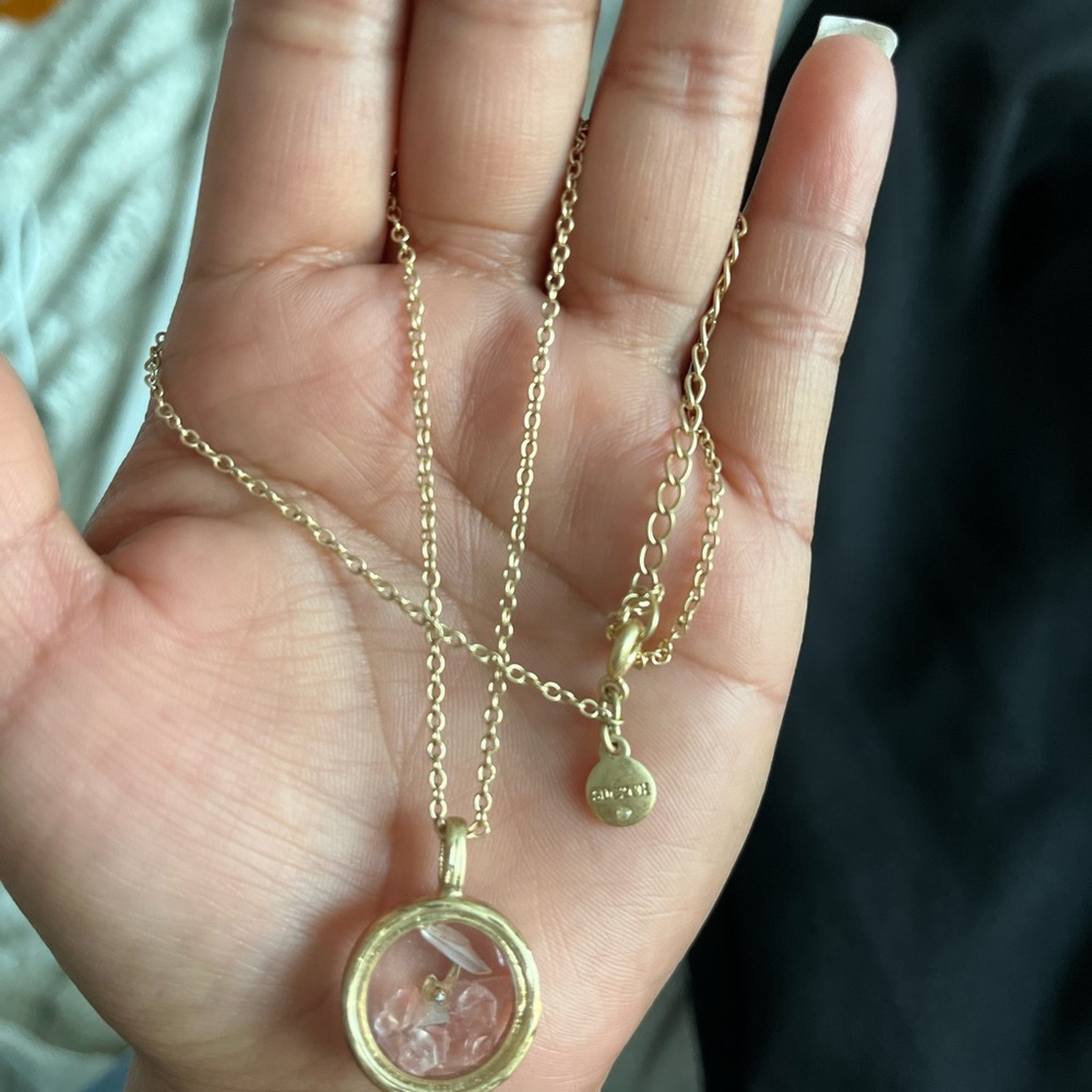 Gold Pendant Necklace with Pink Stone